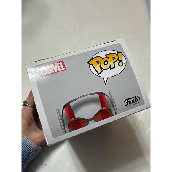 Marvel Funko Pop! Ant-Man #340 Chase Limited Edition Bobble-Head Figure - Picture 5 of 7